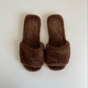 RAYE shearing sandals